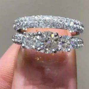 Stunning Diamond Wedding Ring 2 Piece Set